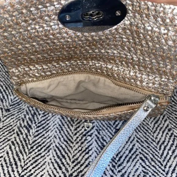 Metallic Wristlet Nine West - Picture 3 of 3